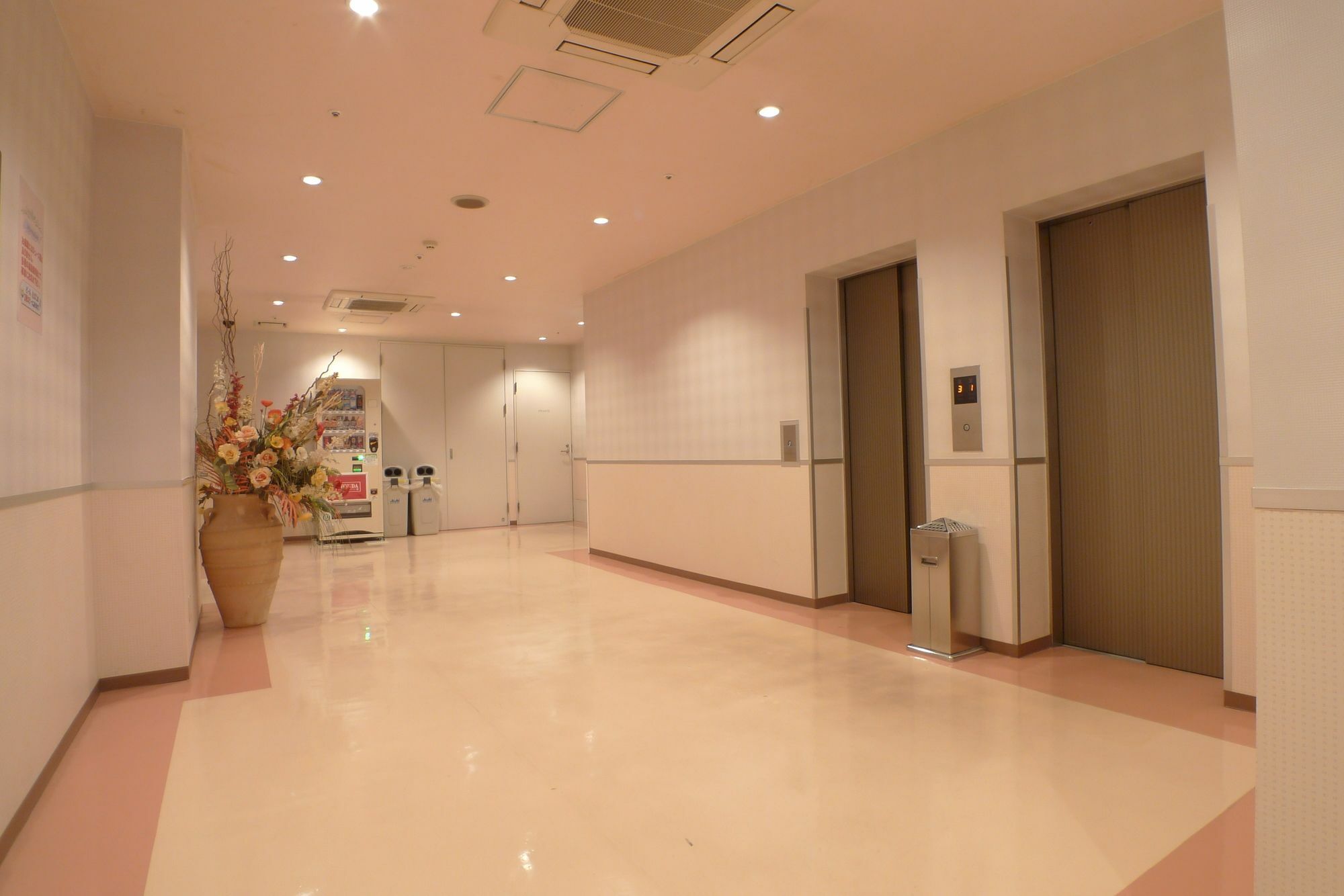 Hotel Times Inn 24 Yokohama  Extérieur photo